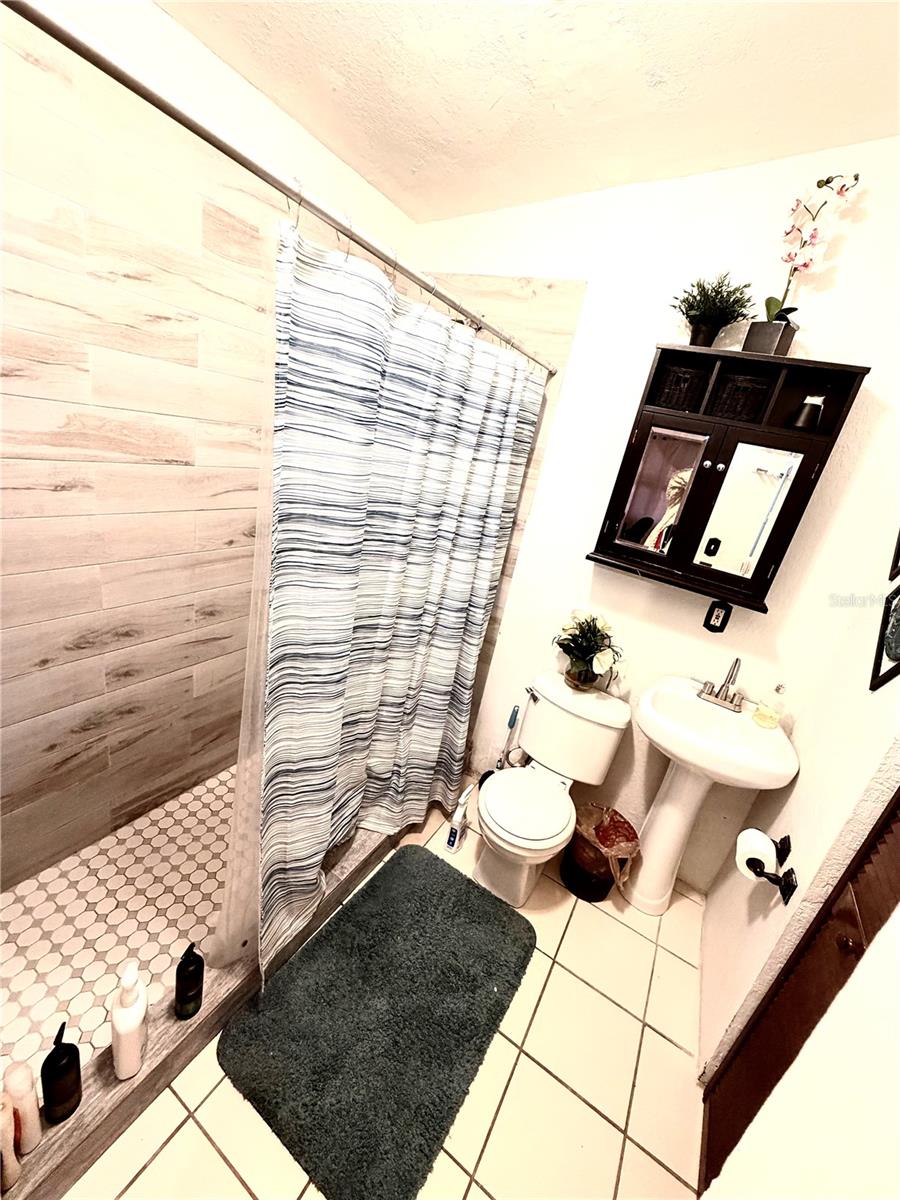 7326 SHEFFIELD RD — photo 10