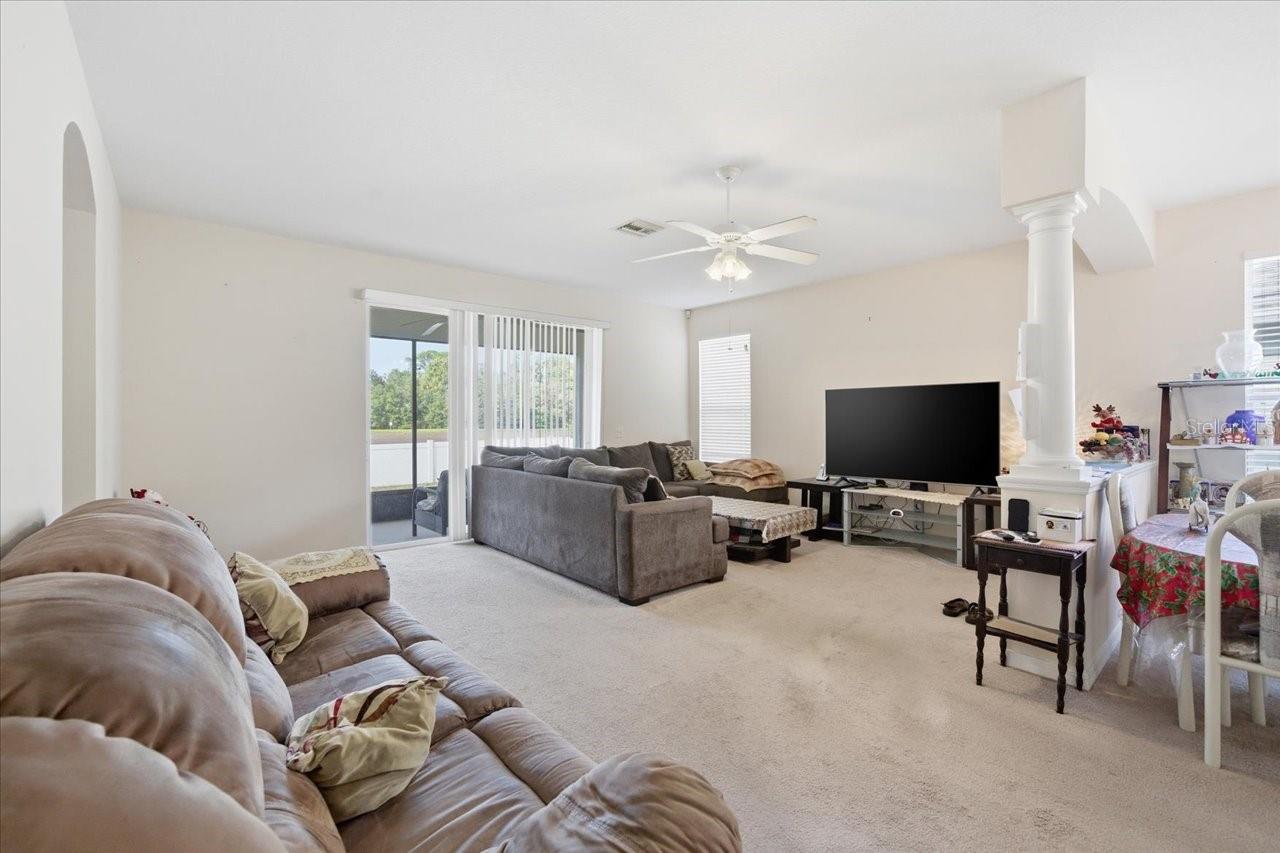 18425 CYPRESS BAY PKWY — photo 3
