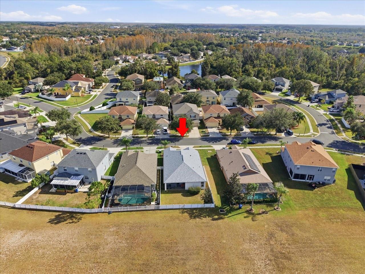 18425 CYPRESS BAY PKWY — photo 35