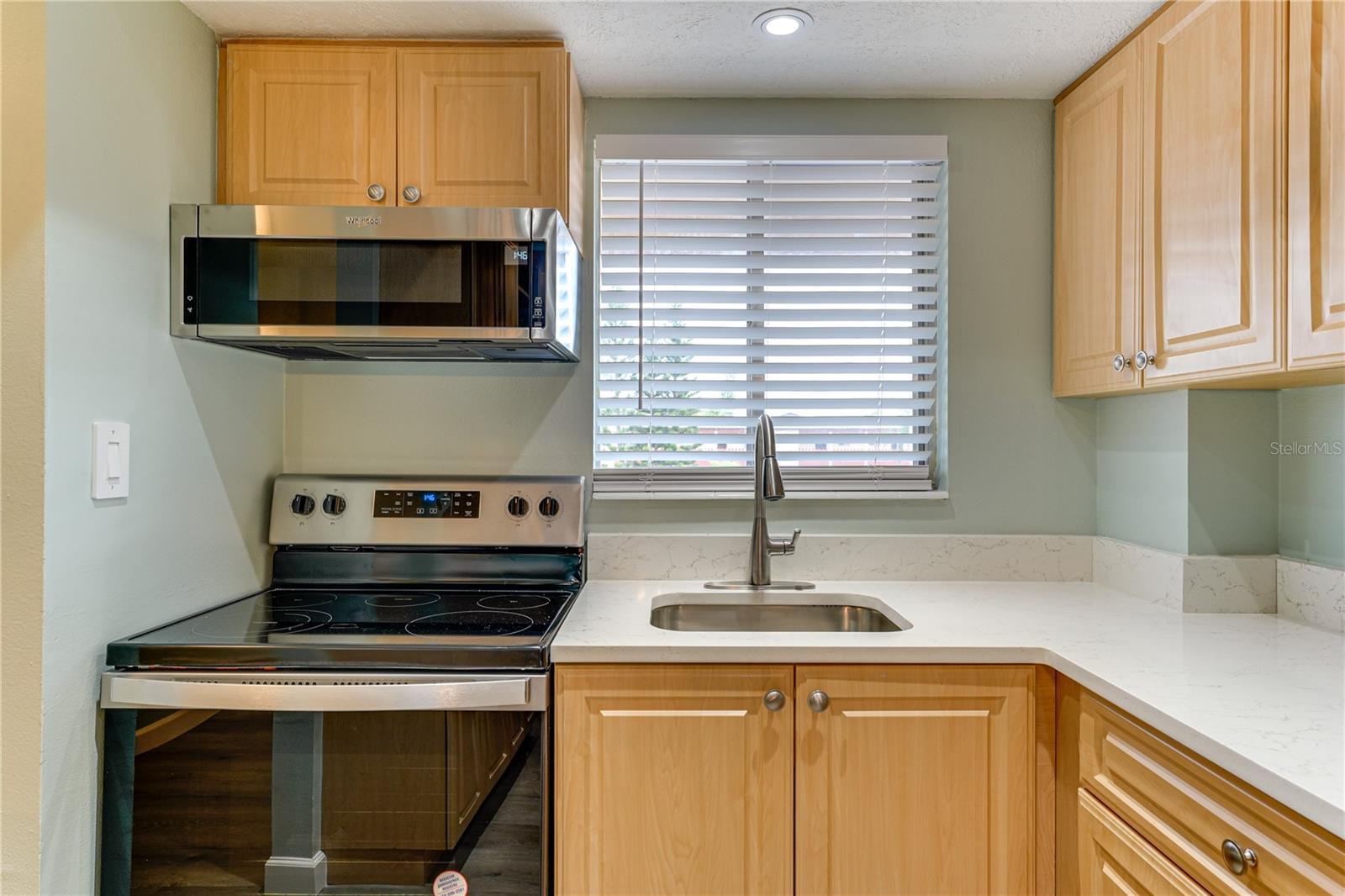 4242 HERON WAY #B323 — photo 8