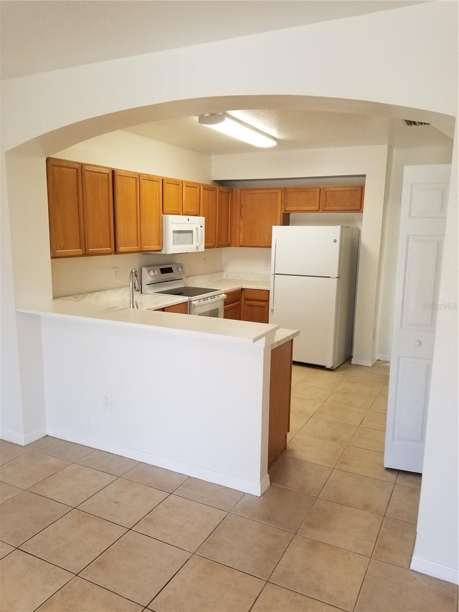 6116 OLIVEDALE DR — photo 4