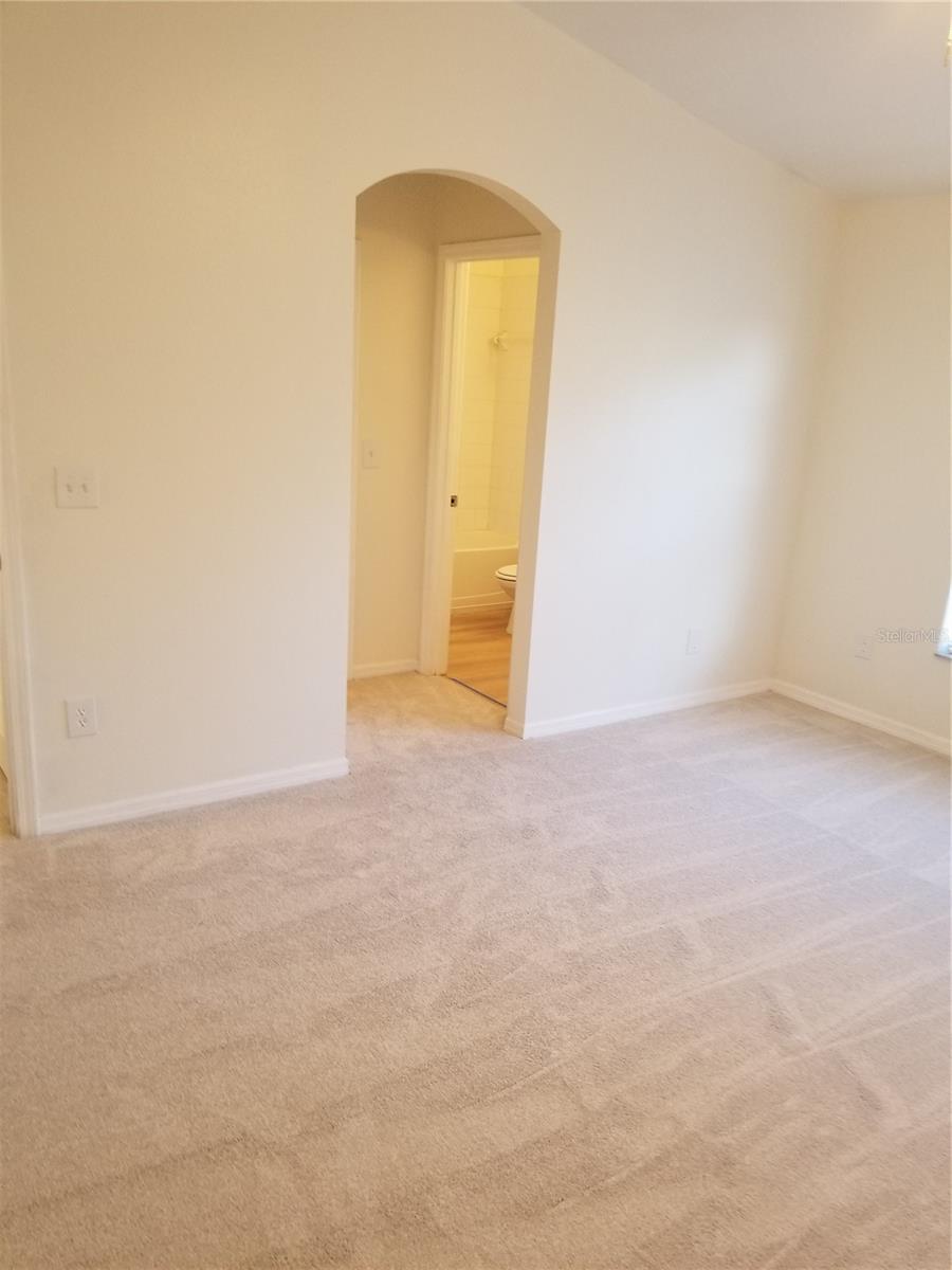 6116 OLIVEDALE DR — photo 12