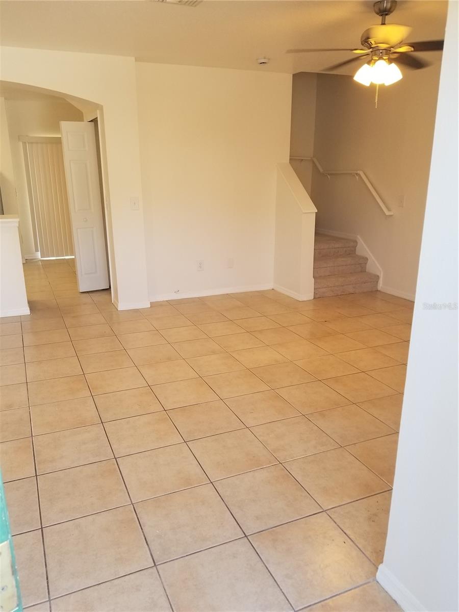 6116 OLIVEDALE DR — photo 3