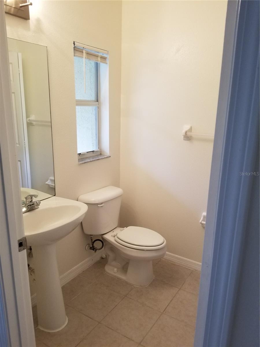 6116 OLIVEDALE DR — photo 9
