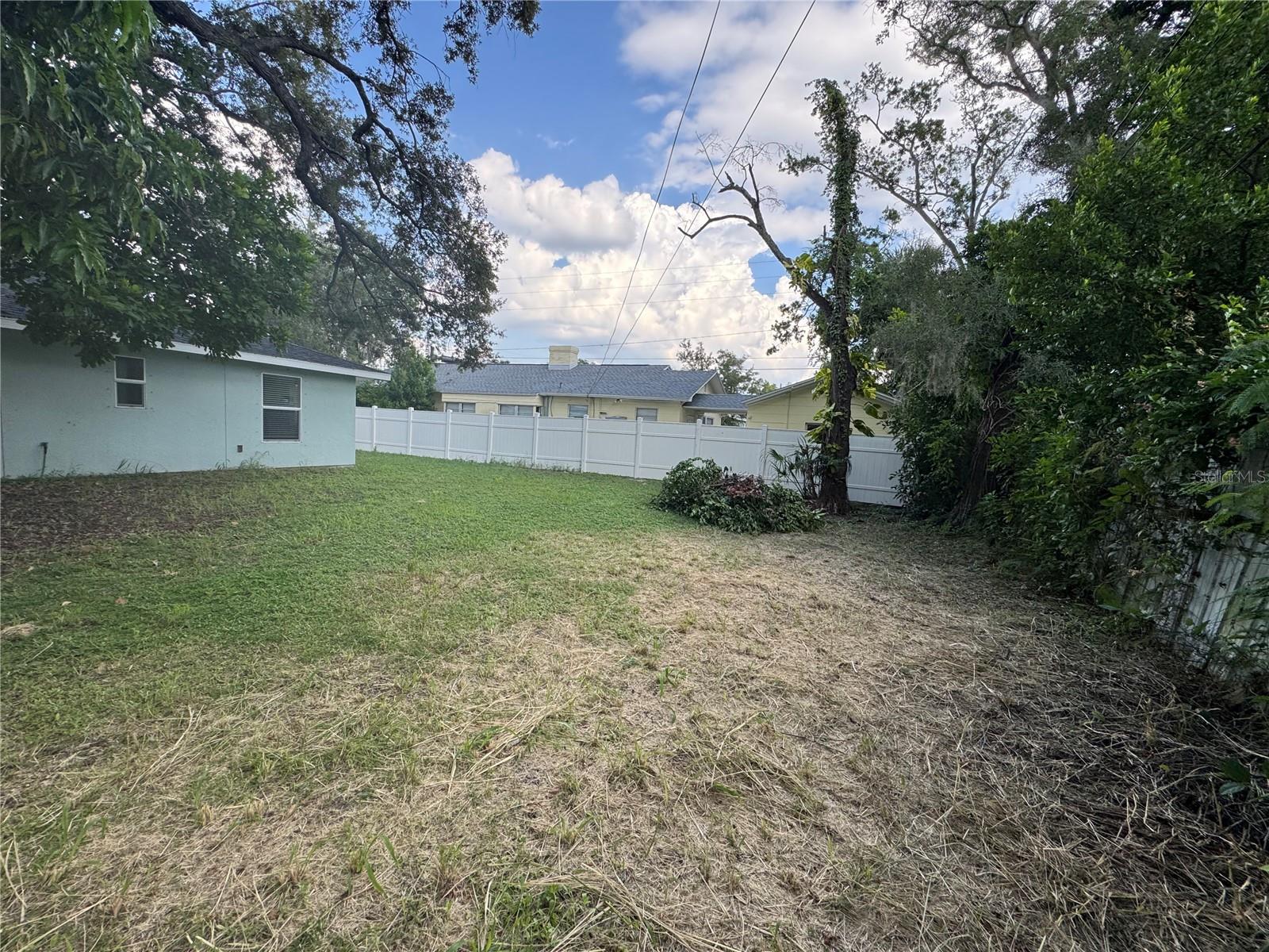 1493 CLEVELAND ST — photo 4