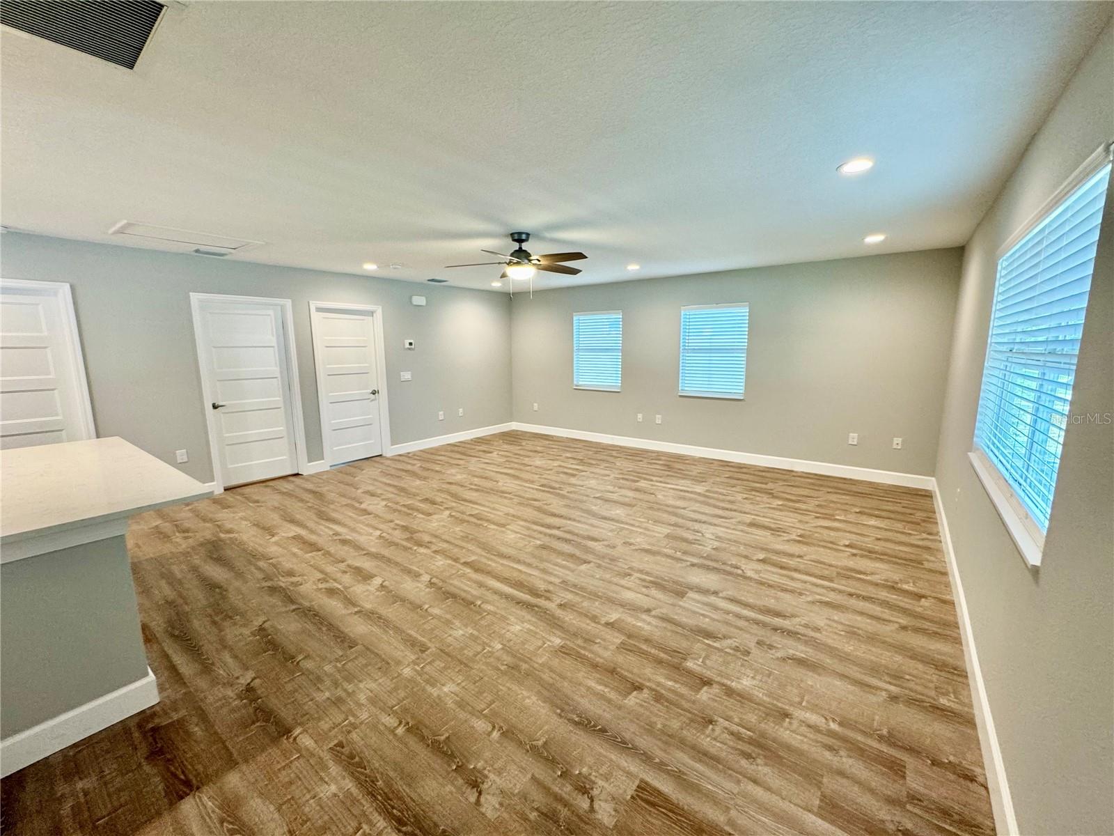 1493 CLEVELAND ST — photo 17