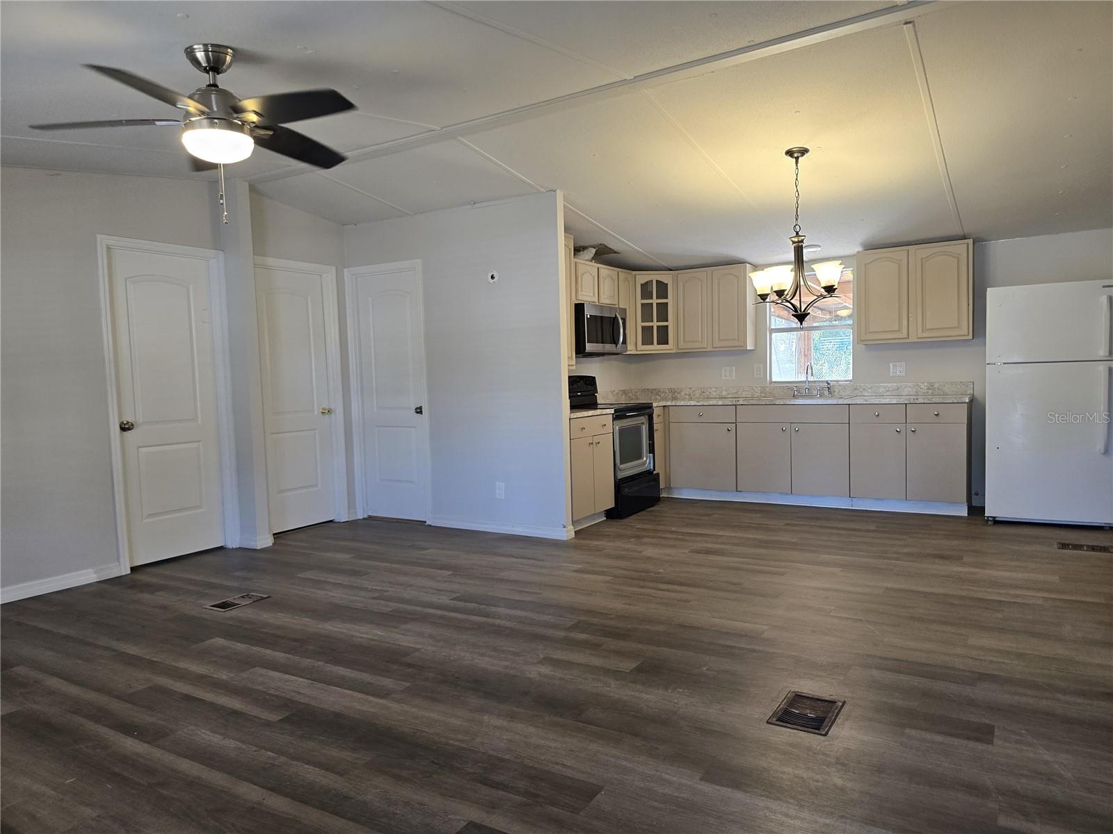 8013 FORMBY ST — photo 3