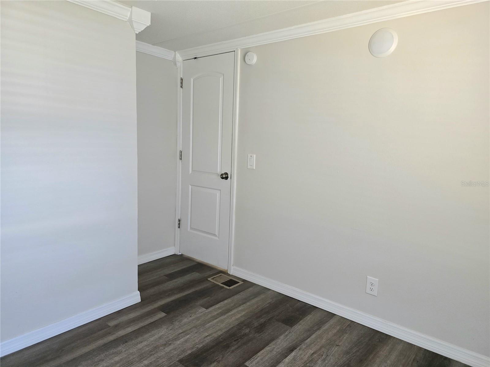 8013 FORMBY ST — photo 13