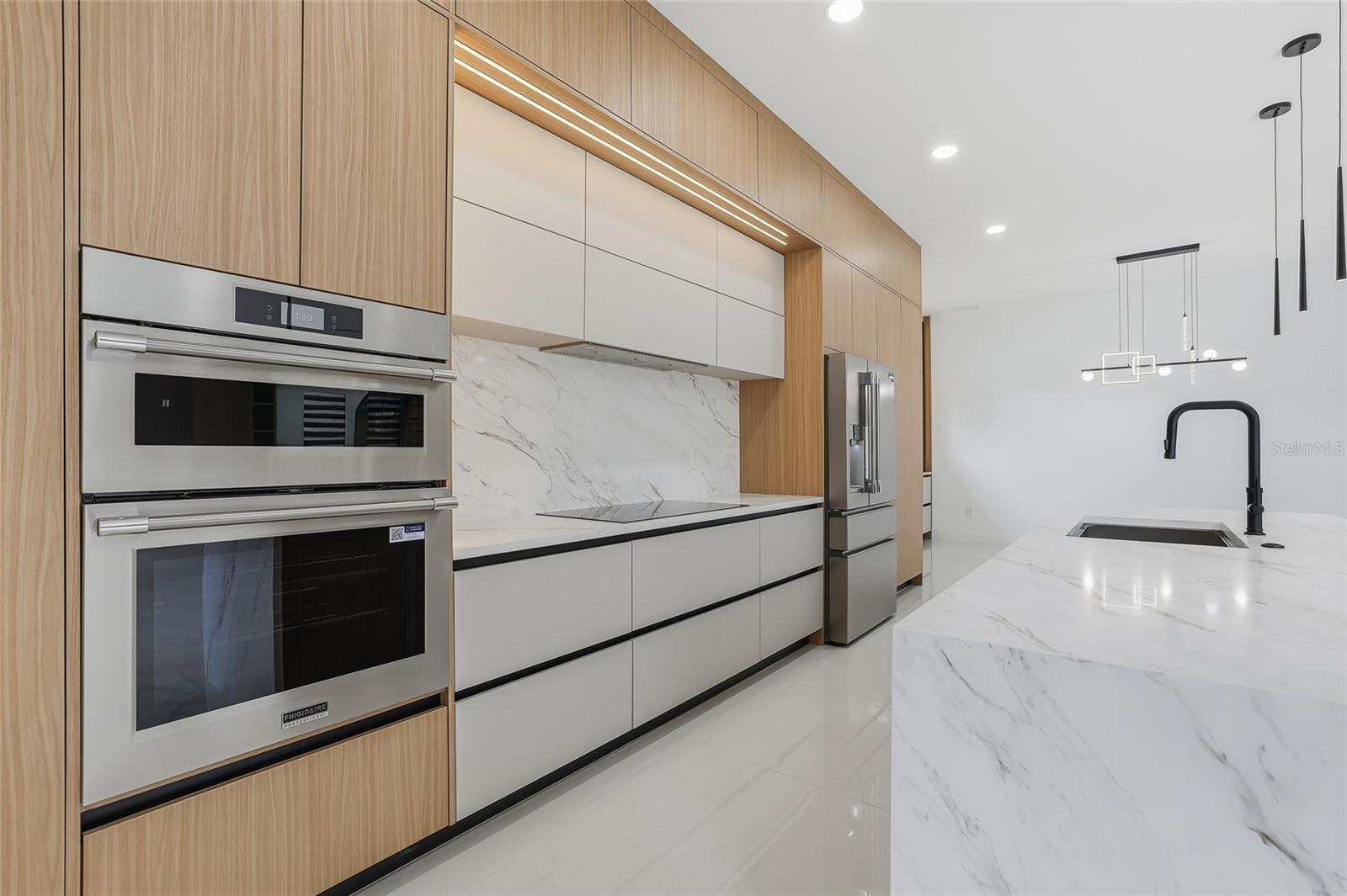 6907 N BOULEVARD — photo 19