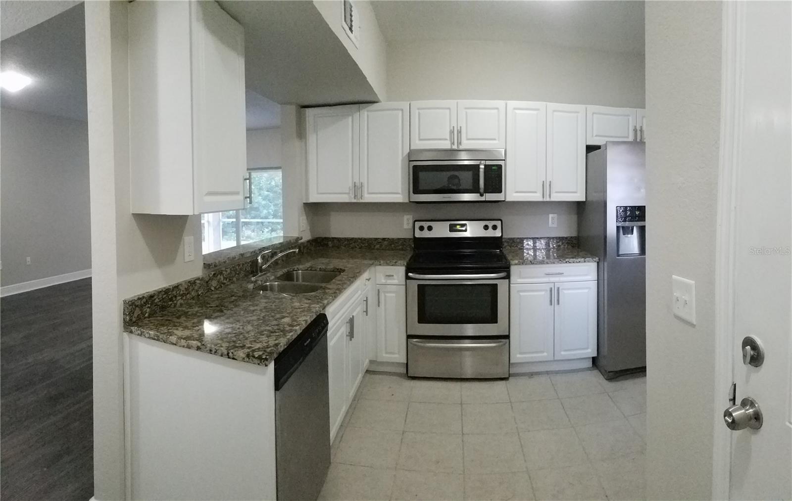 6012 PORTSDALE PL #101 — photo 4