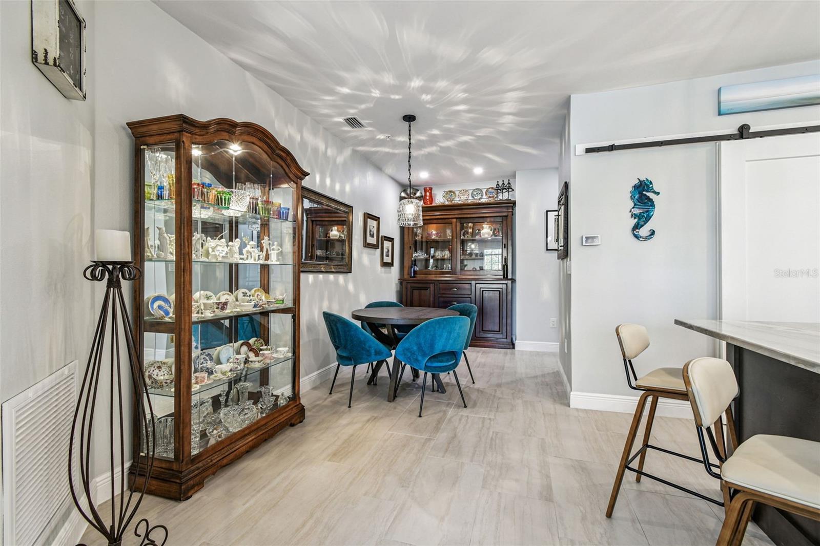 6331 SUNSET BAY CIR — photo 8