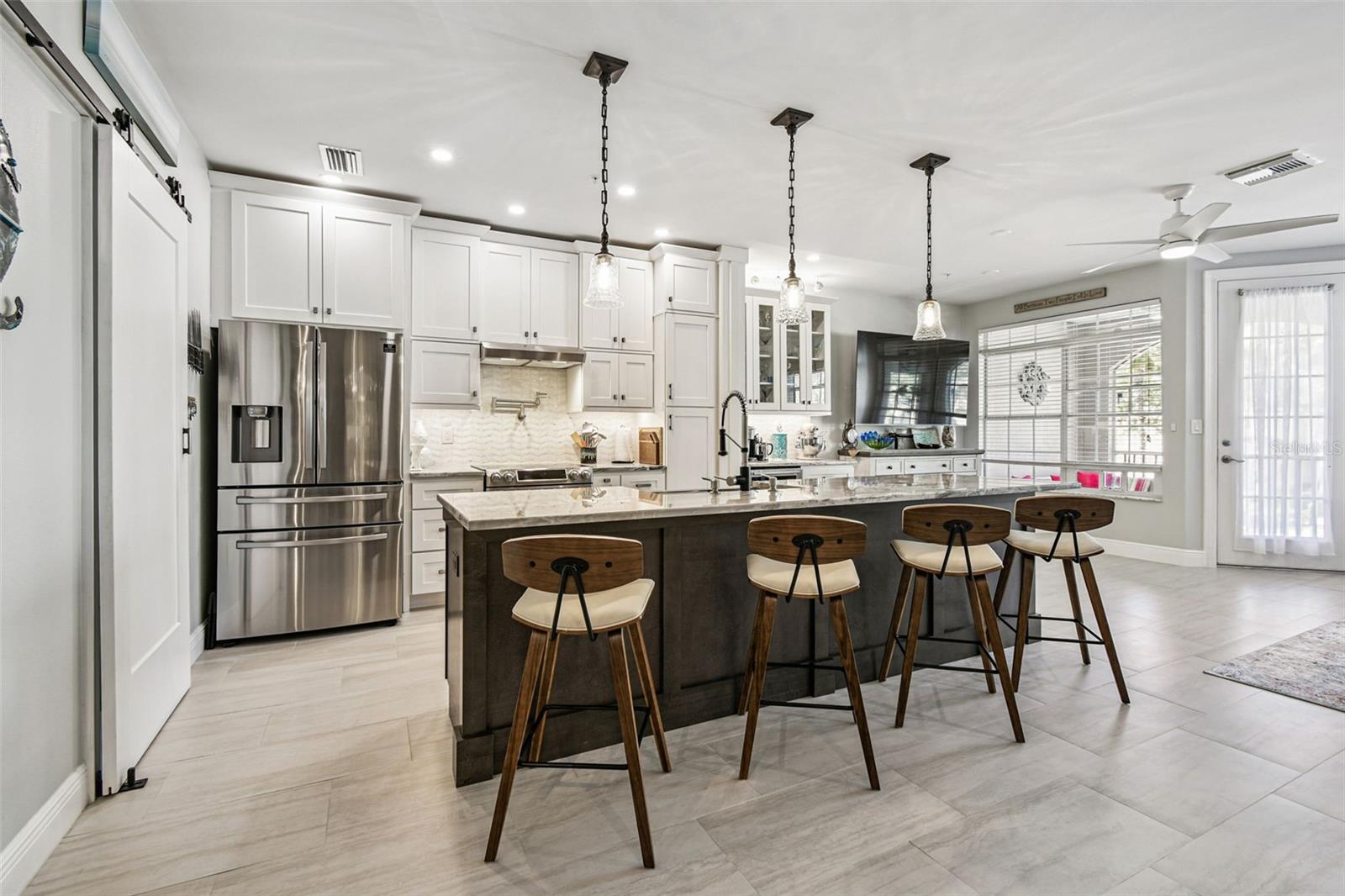 6331 SUNSET BAY CIR — photo 9
