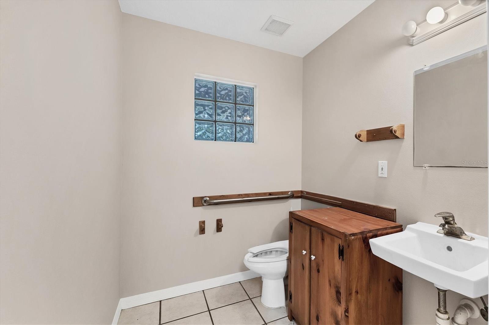 37220 GLENWOOD AVE — photo 20