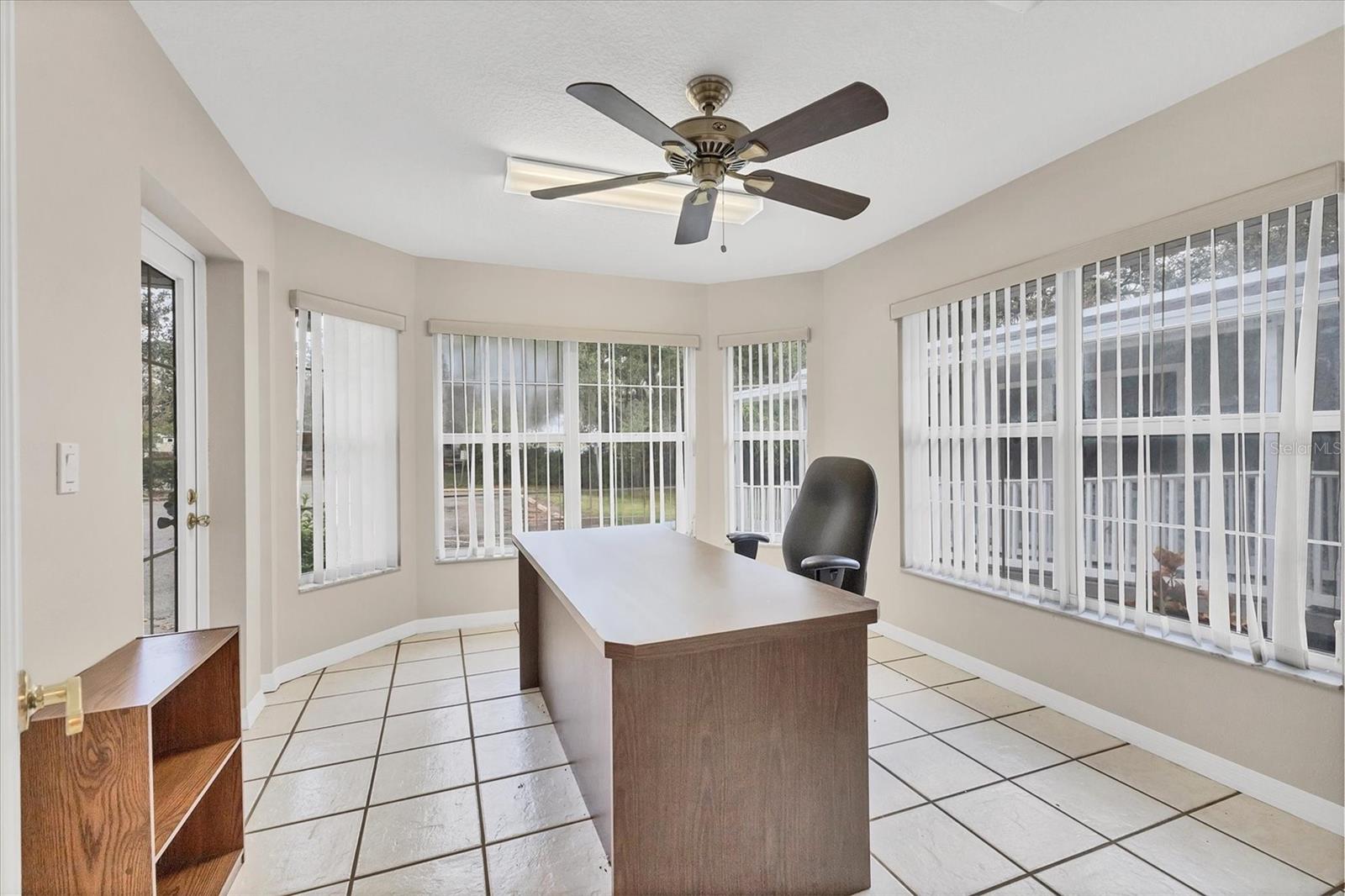 37220 GLENWOOD AVE — photo 19