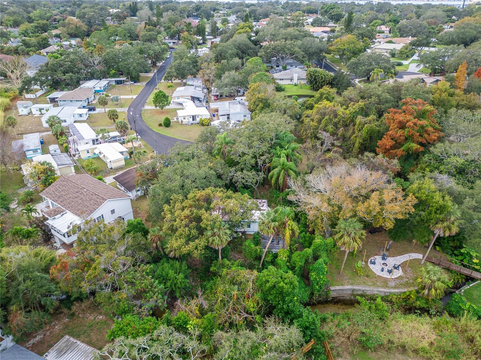 2605 BRAE BURN DR — photo 35