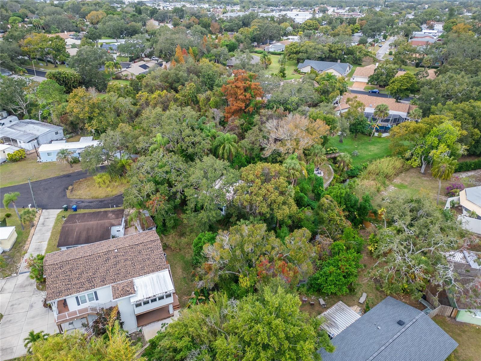 2605 BRAE BURN DR — photo 36