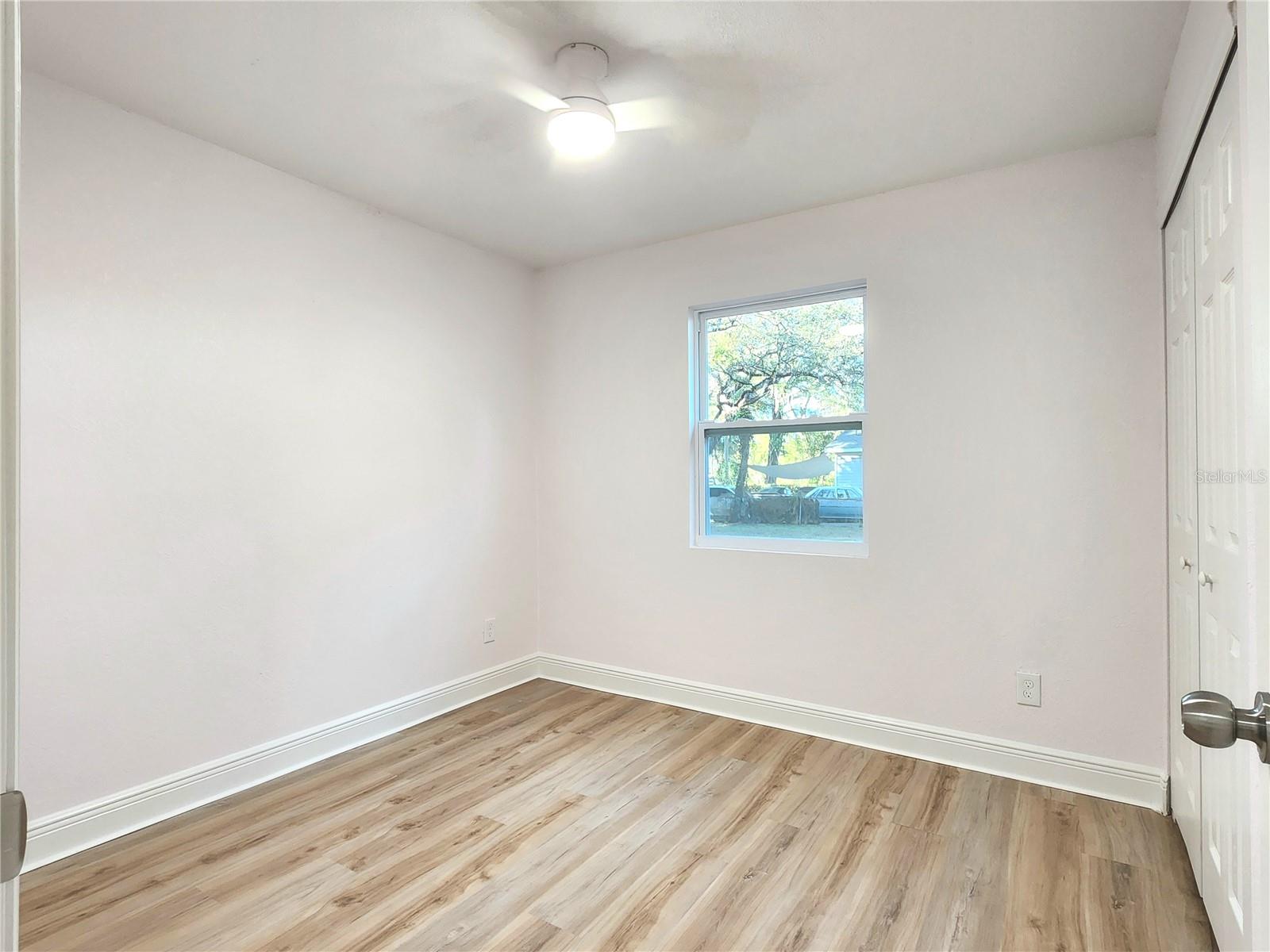 8917 N HIGHLAND AVE — photo 30