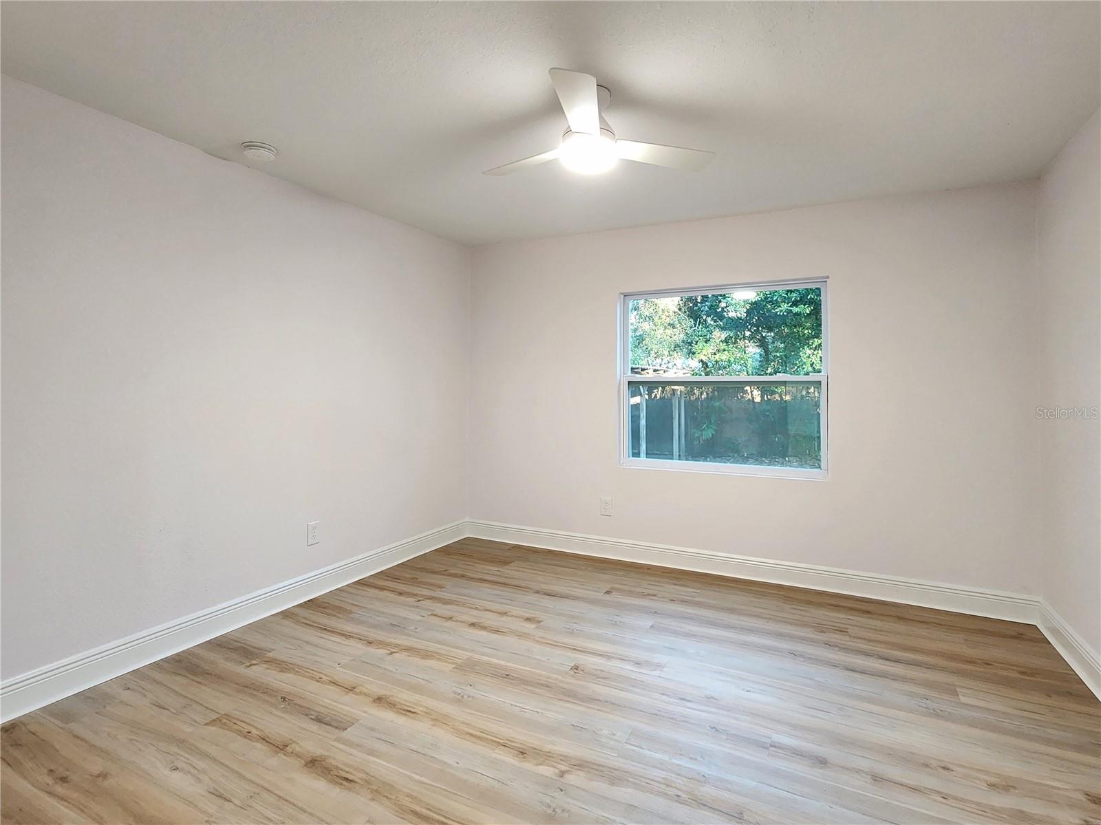 8917 N HIGHLAND AVE — photo 42