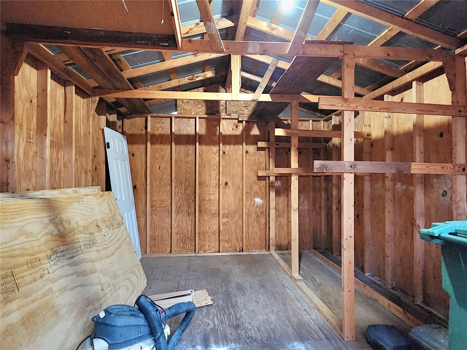 8917 N HIGHLAND AVE — photo 59