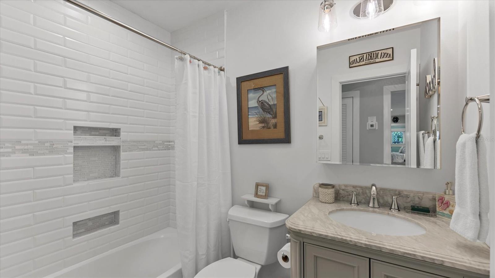 154 CRESCENT DR — photo 46