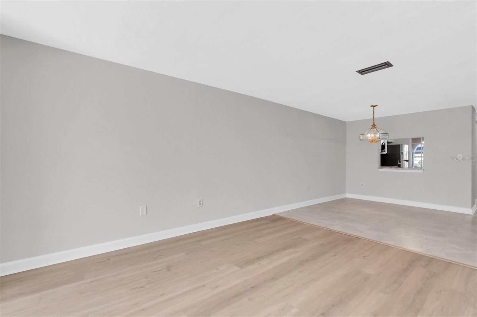 4343 SUMMERSUN DR #4343 — photo 13