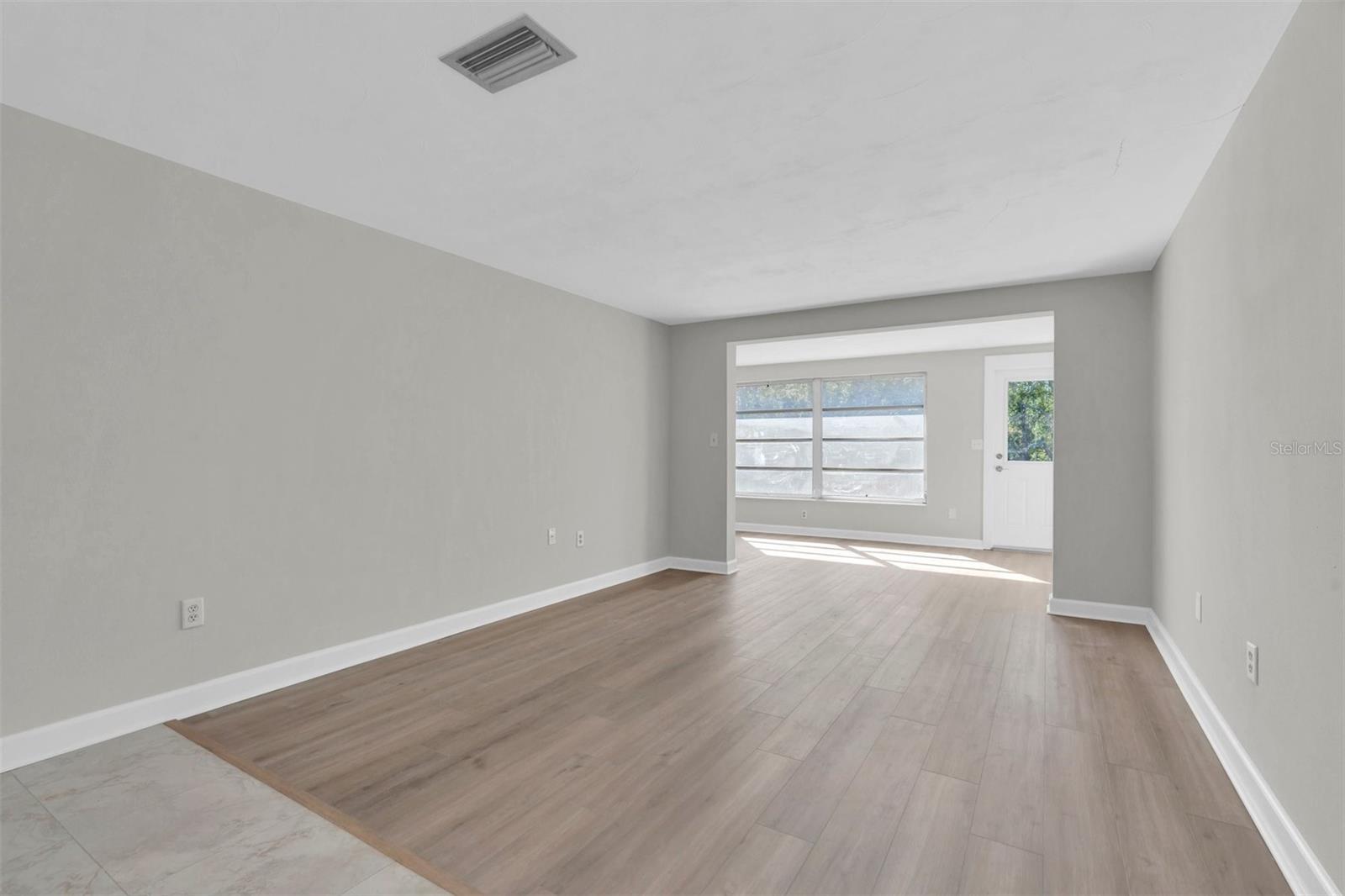 4343 SUMMERSUN DR #4343 — photo 14