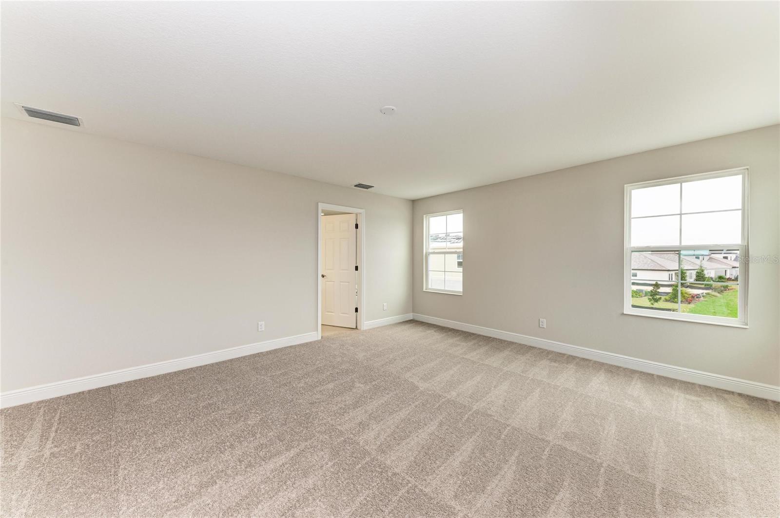 10186 SURREY ROSE DR — photo 5