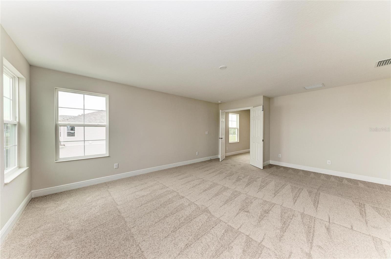 10186 SURREY ROSE DR — photo 6