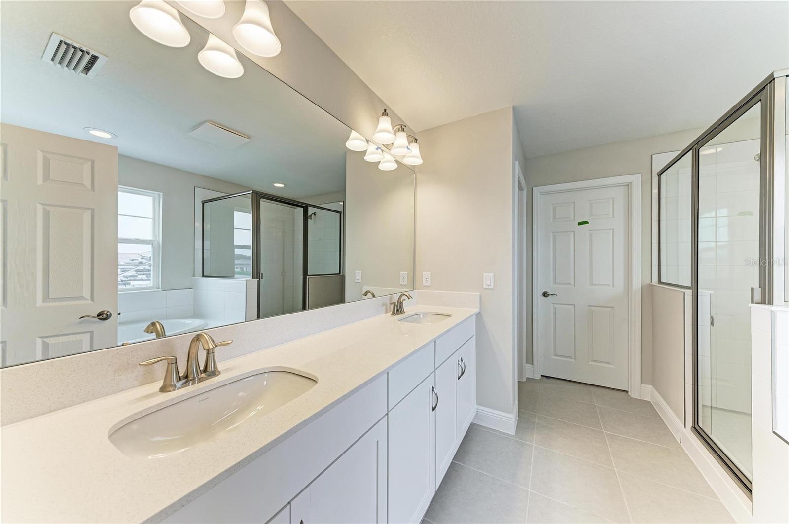 10186 SURREY ROSE DR — photo 7