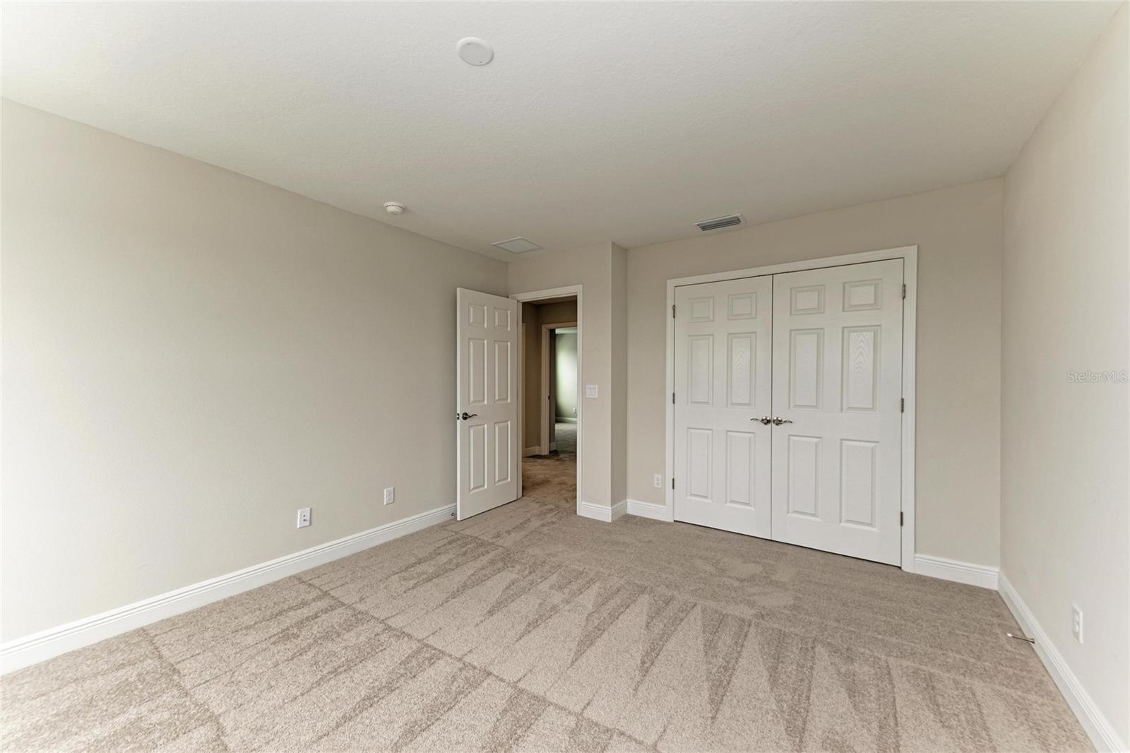 10186 SURREY ROSE DR — photo 31