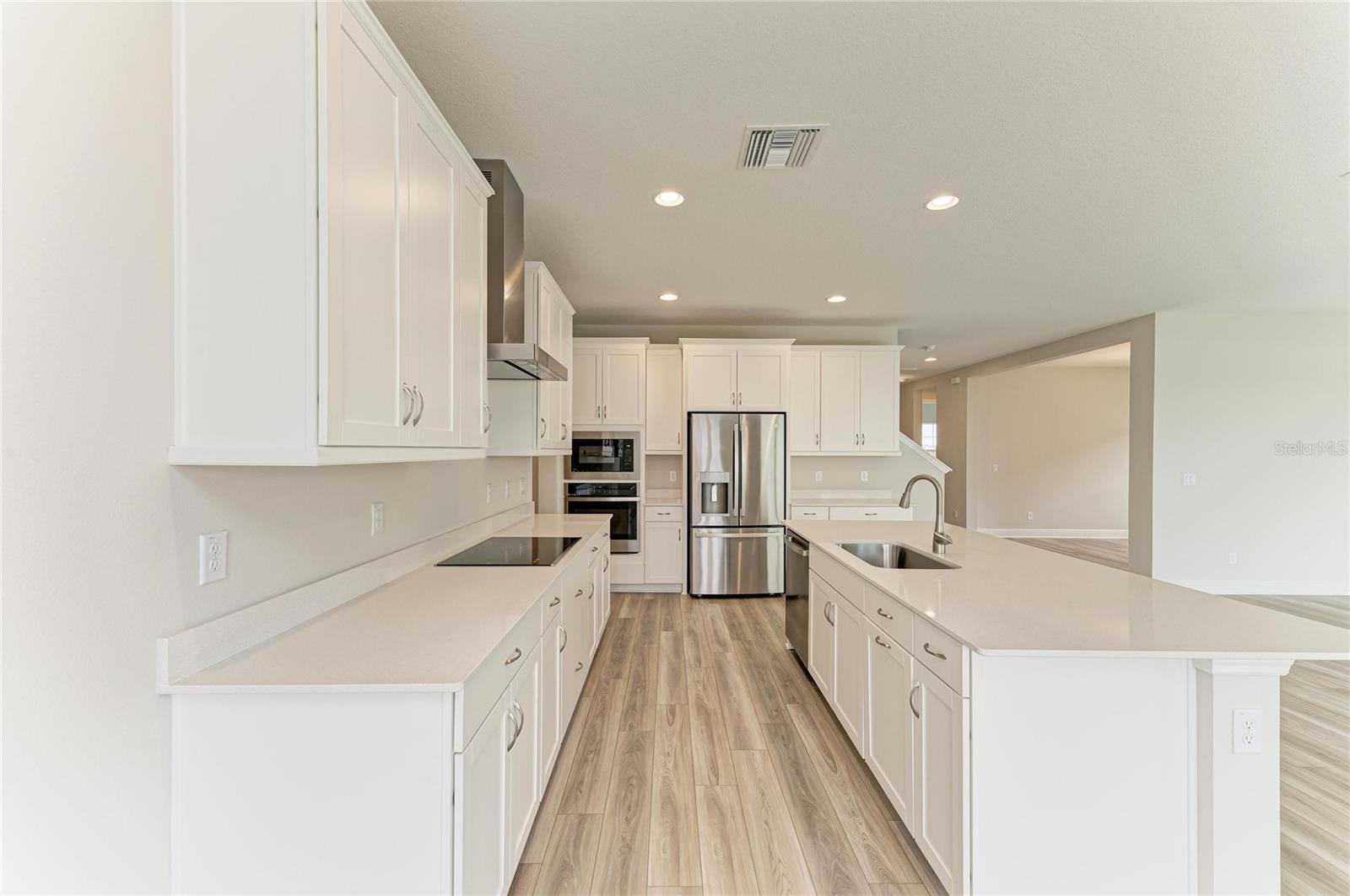 10186 SURREY ROSE DR — photo 13