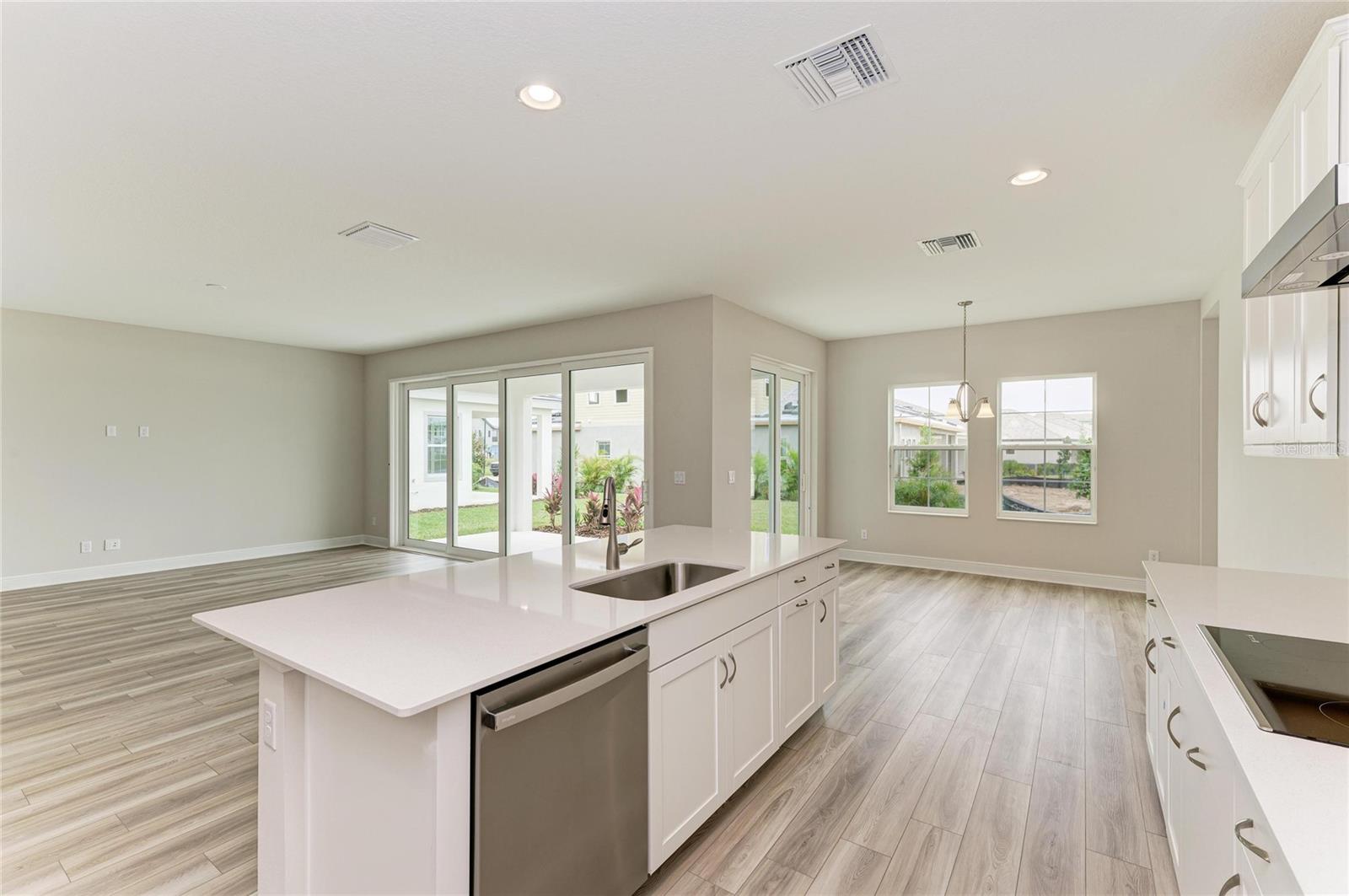 10186 SURREY ROSE DR — photo 14