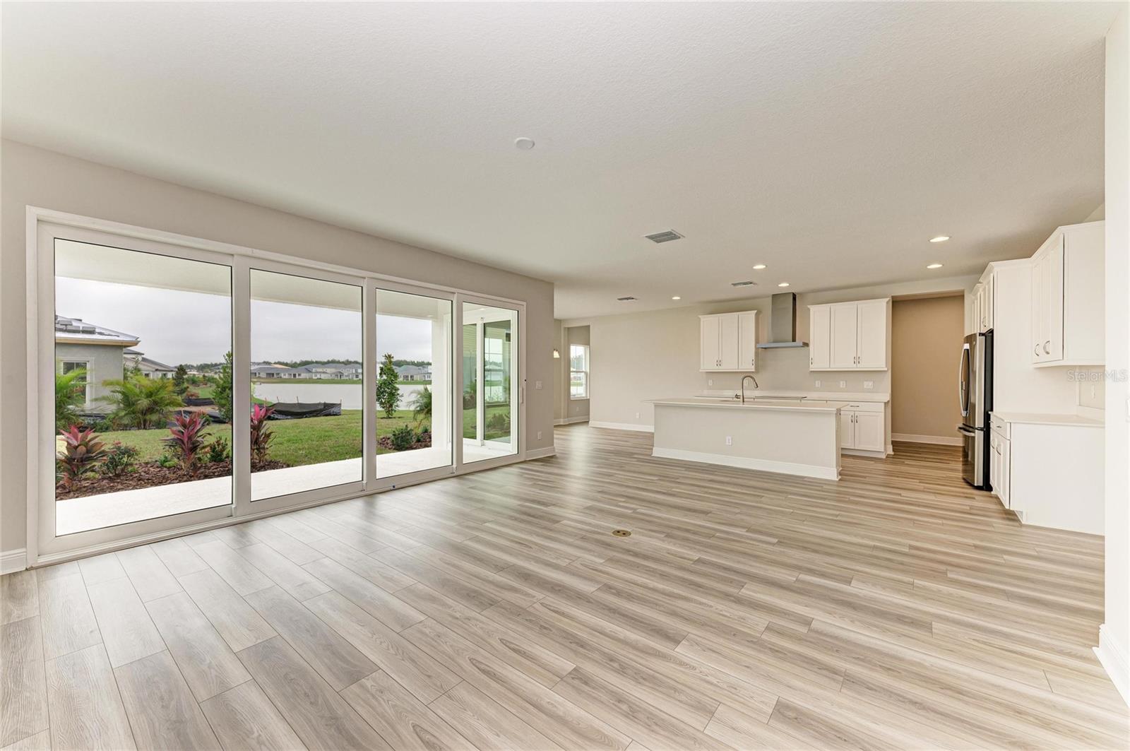 10186 SURREY ROSE DR — photo 15