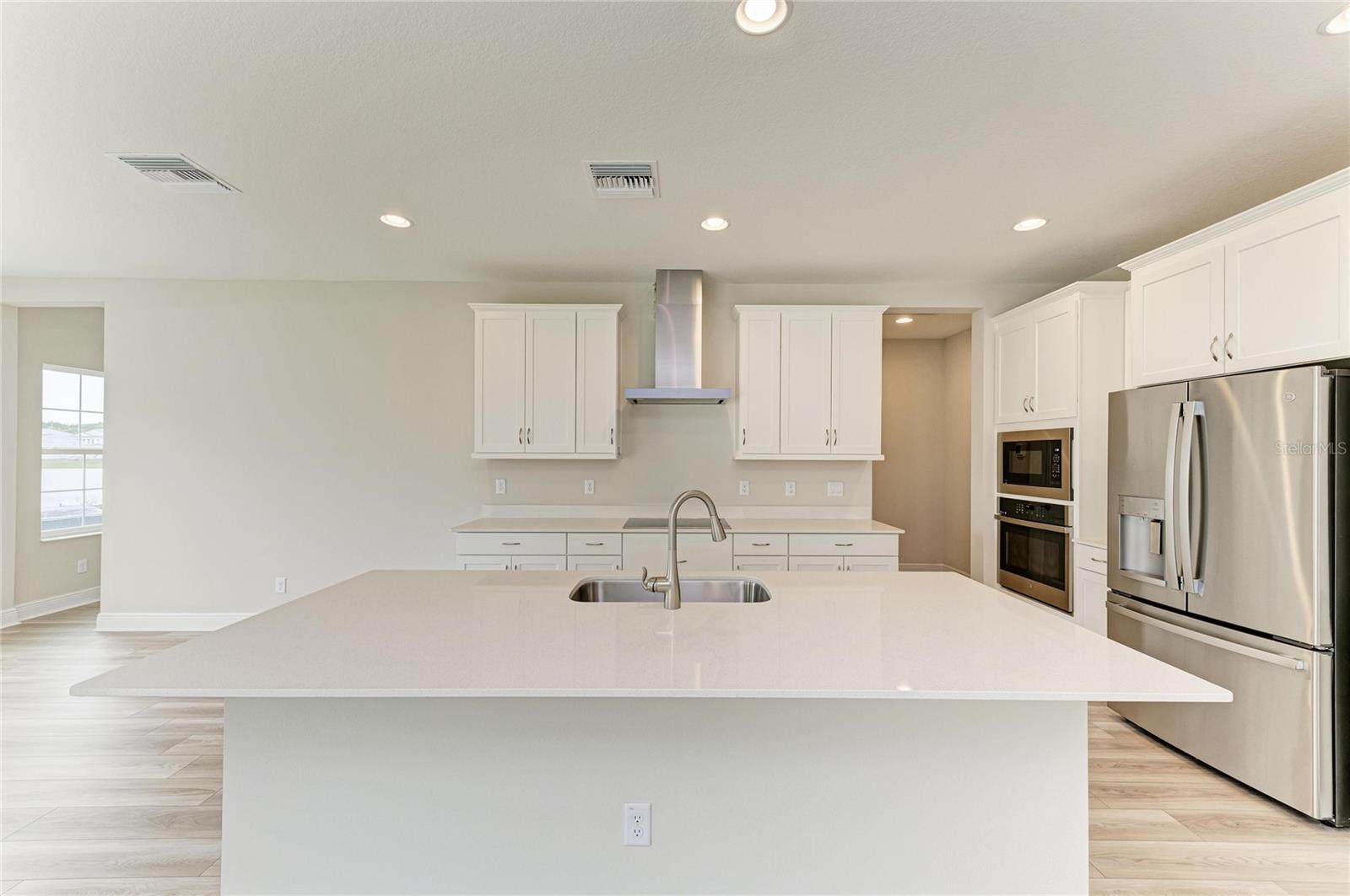 10186 SURREY ROSE DR — photo 12