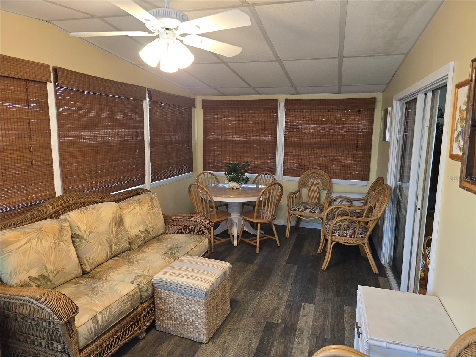 6 S BOTANY BAY CIR — photo 13