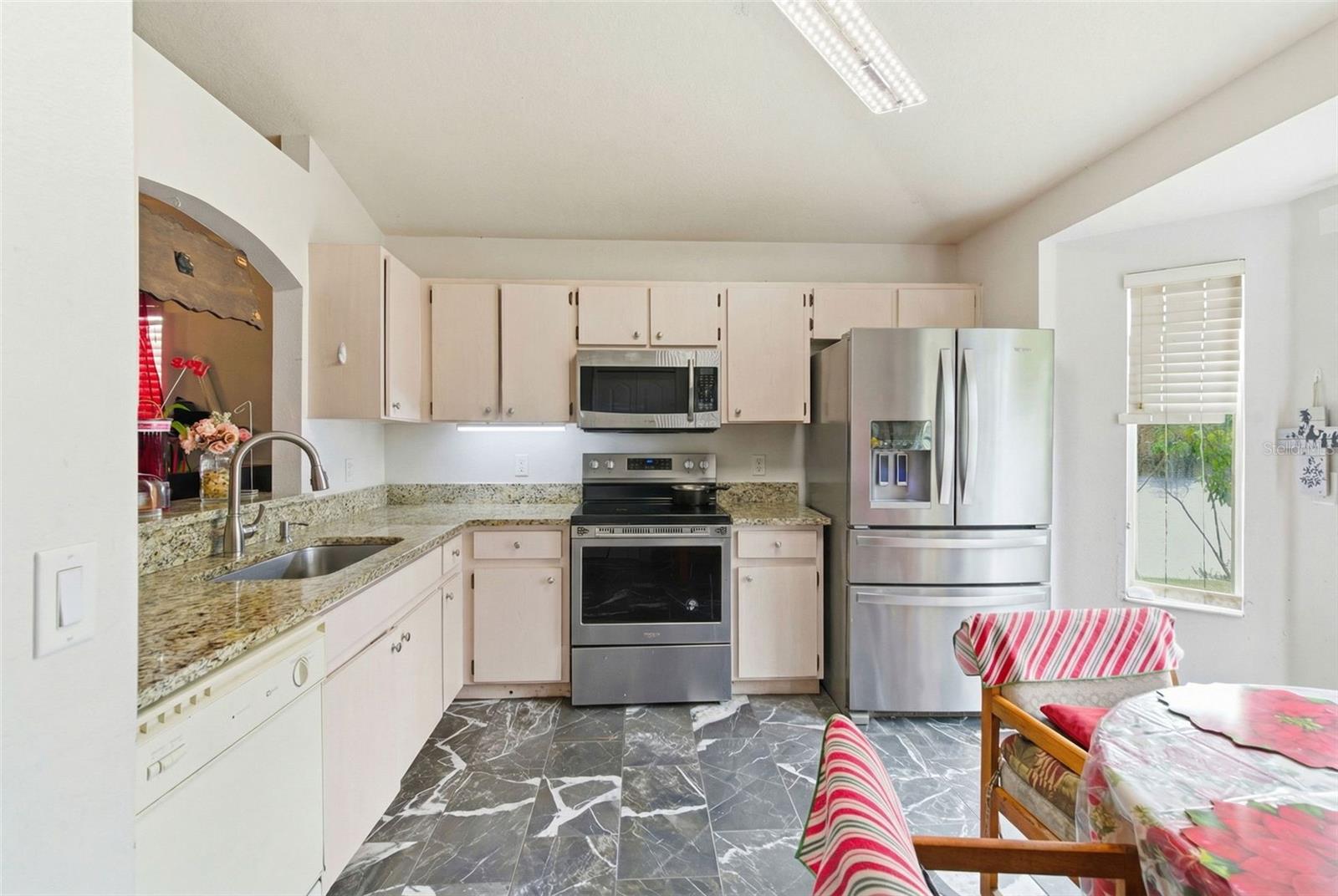 10417 BLACKMORE DR — photo 30