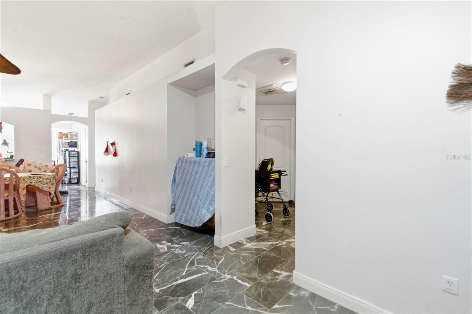 10417 BLACKMORE DR — photo 44