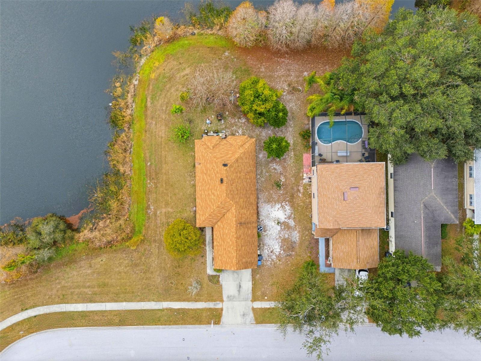 10417 BLACKMORE DR — photo 14