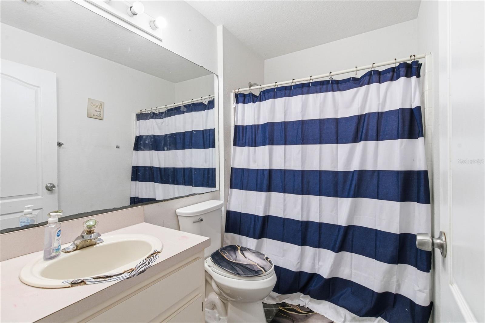 10417 BLACKMORE DR — photo 22