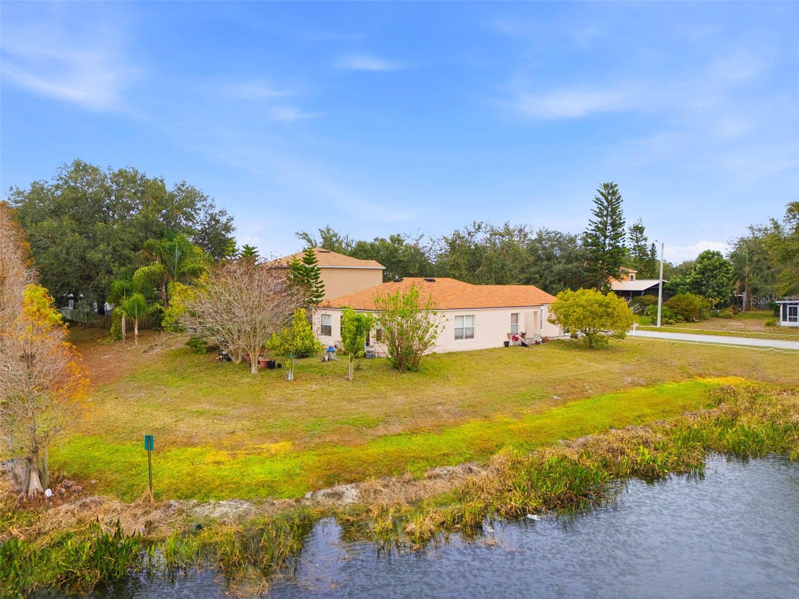 10417 BLACKMORE DR — photo 9