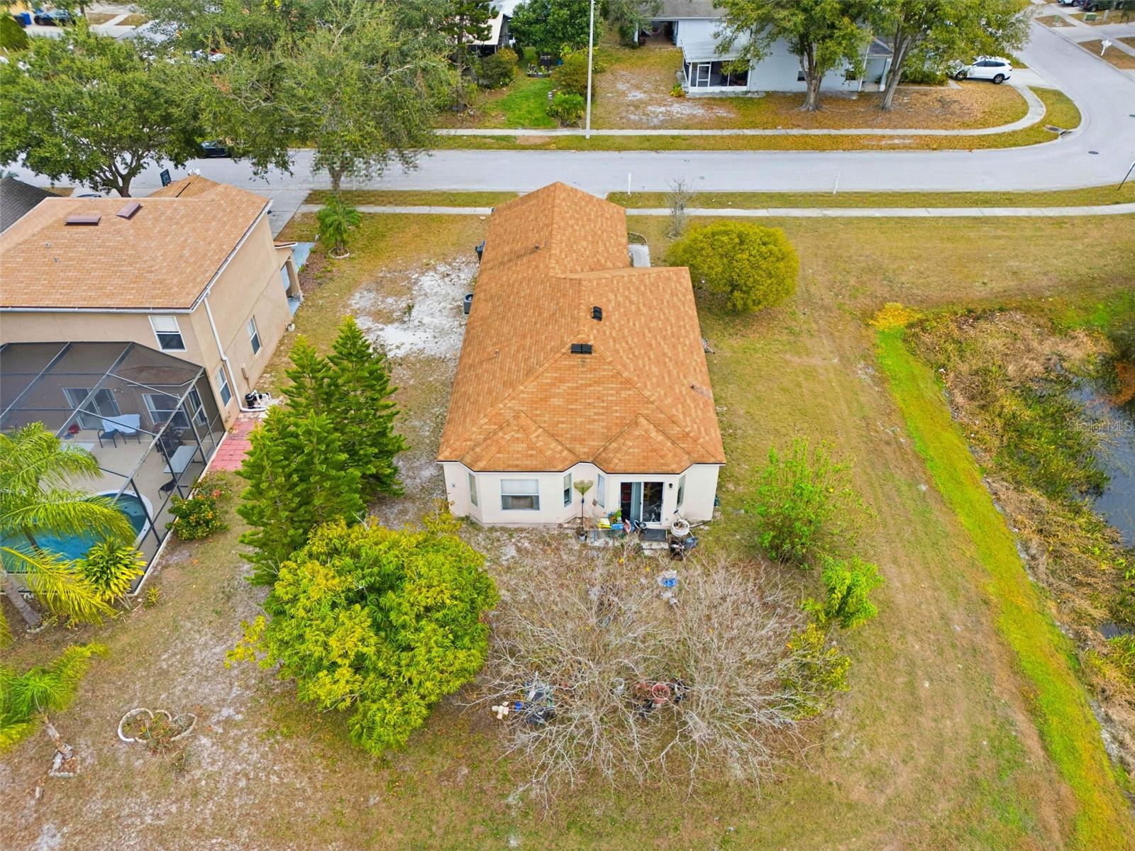 10417 BLACKMORE DR — photo 8