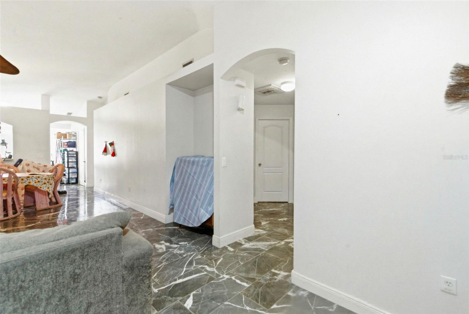 10417 BLACKMORE DR — photo 43