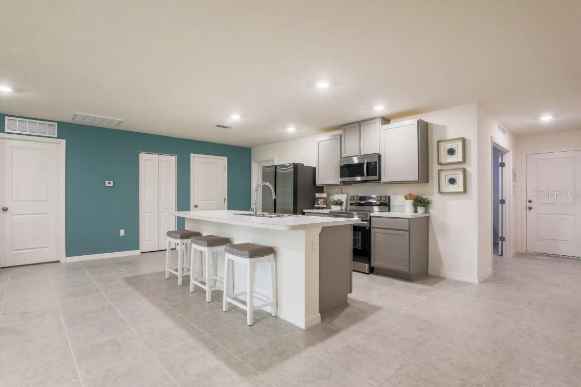 2557 FLAGAMI LN — photo 4