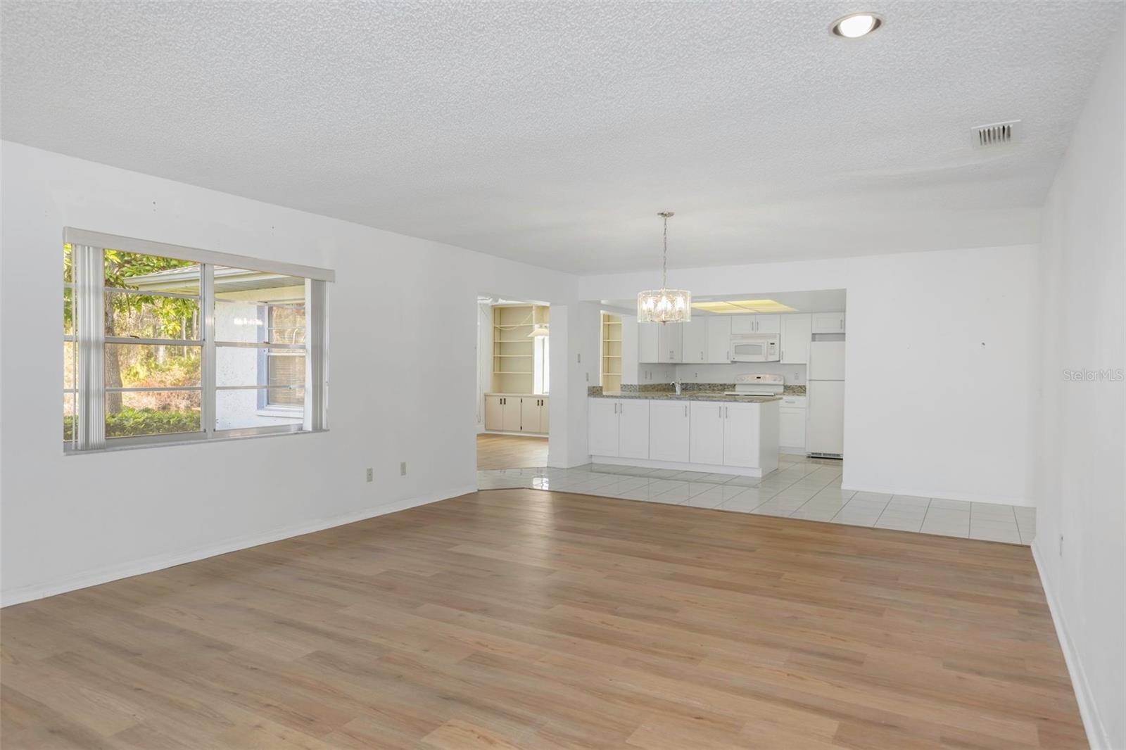 2024 HEATHFIELD CIR #155 — photo 7