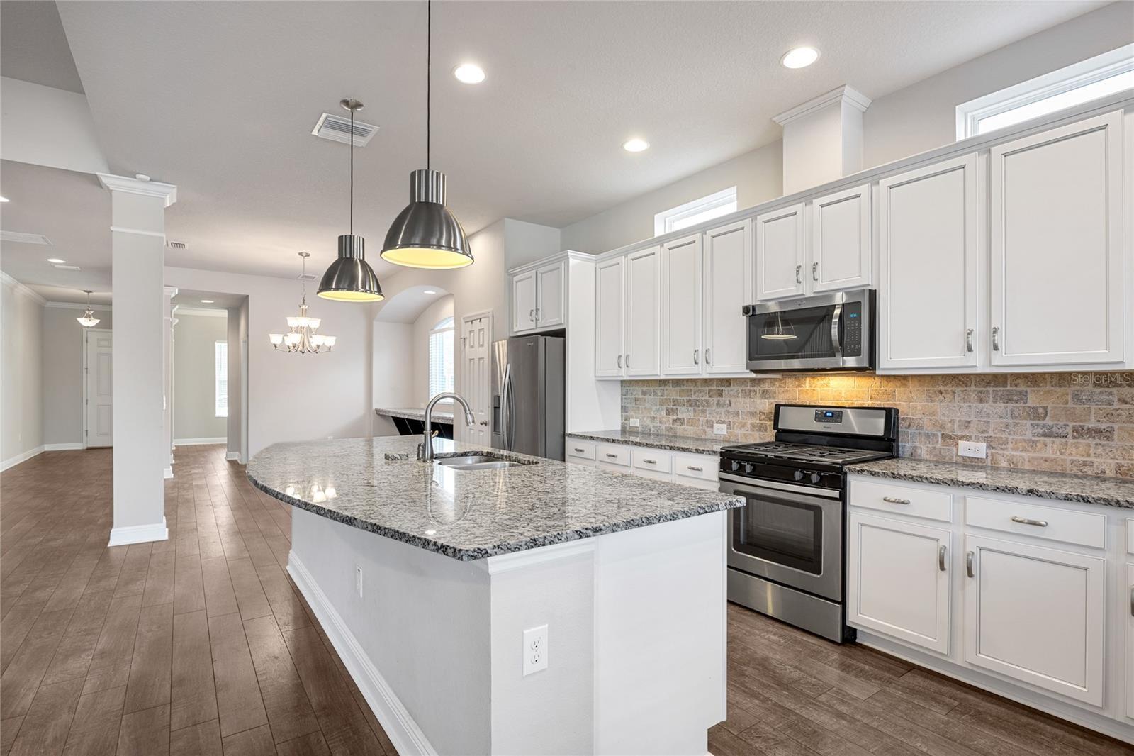 1308 CHARLEEN ST — photo 17