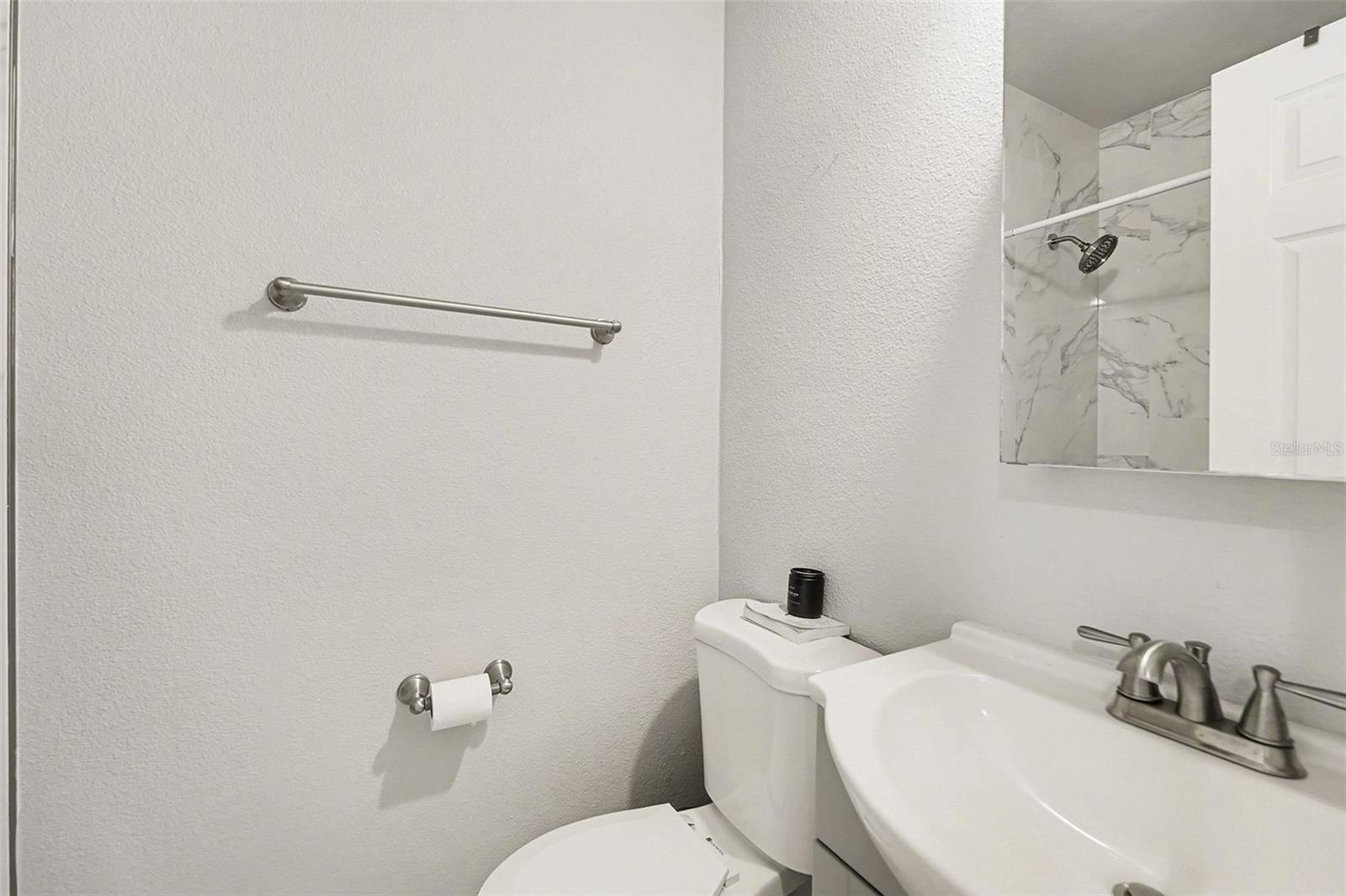 6504 N 21ST ST — photo 12