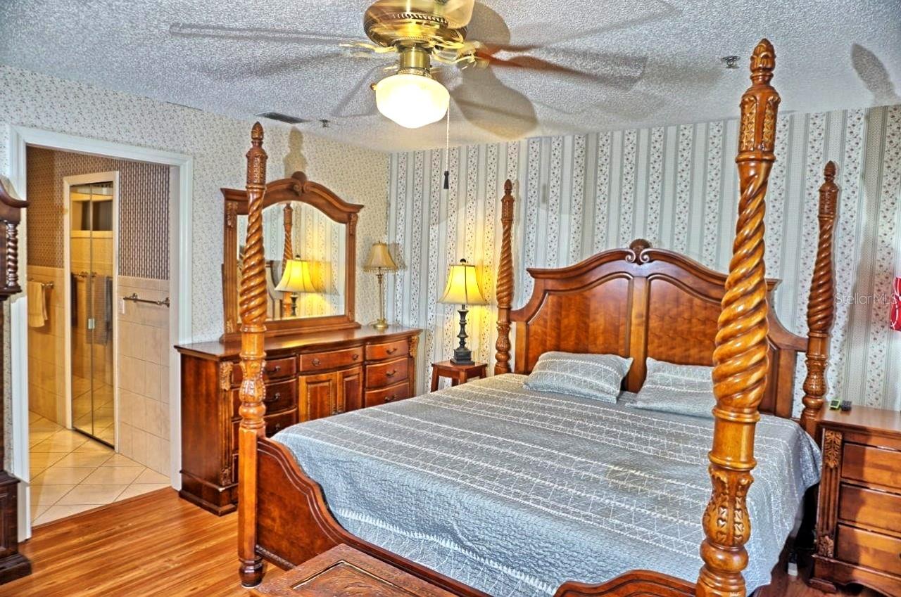 2051 VISTA DEL SOL CIR #201 — photo 19