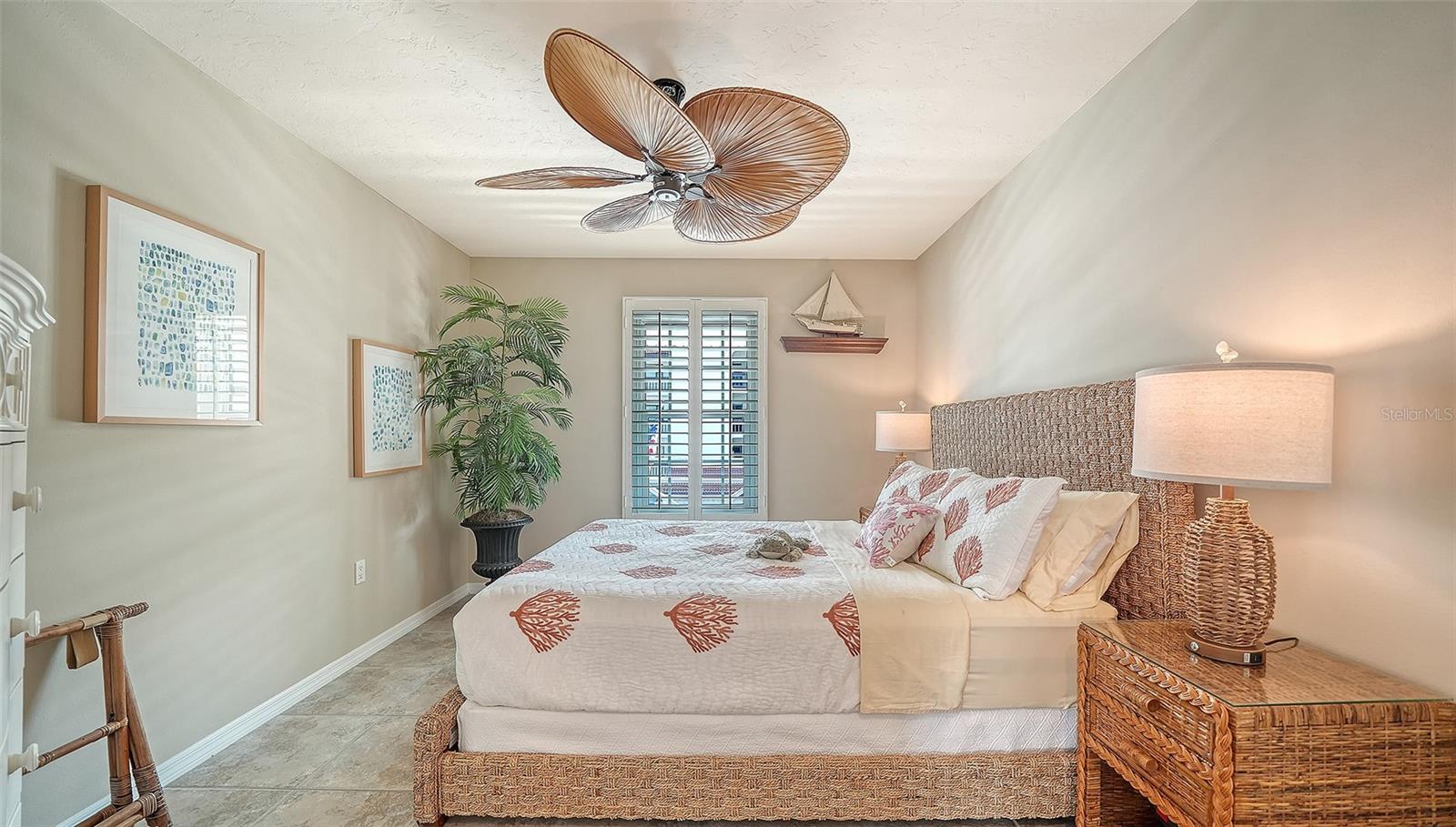 1564 STICKNEY POINT RD #303 — photo 34