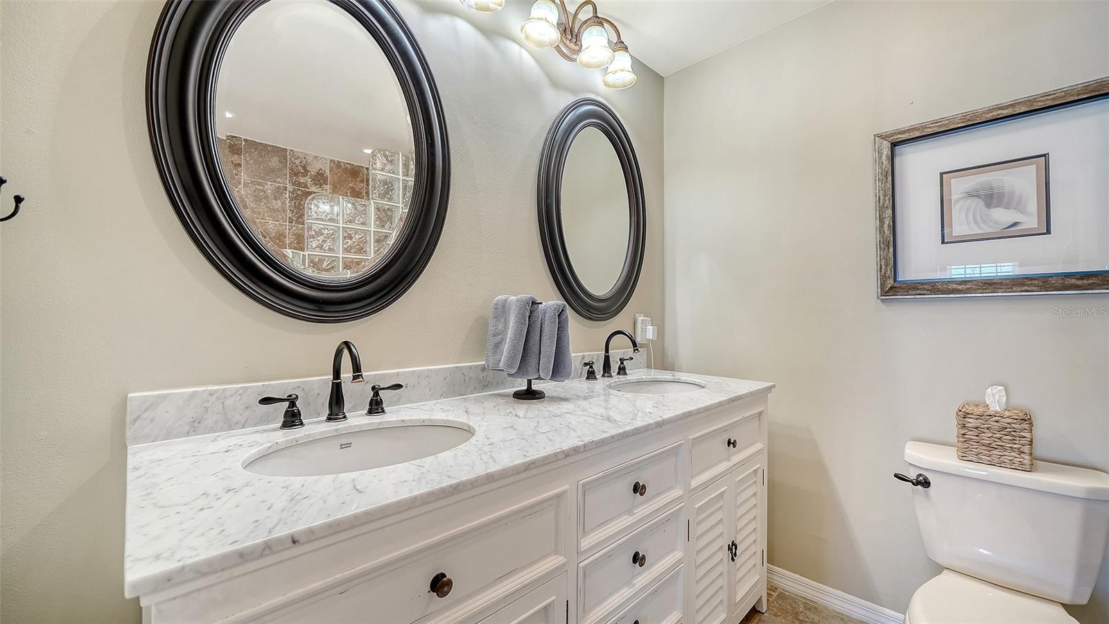 1564 STICKNEY POINT RD #303 — photo 31