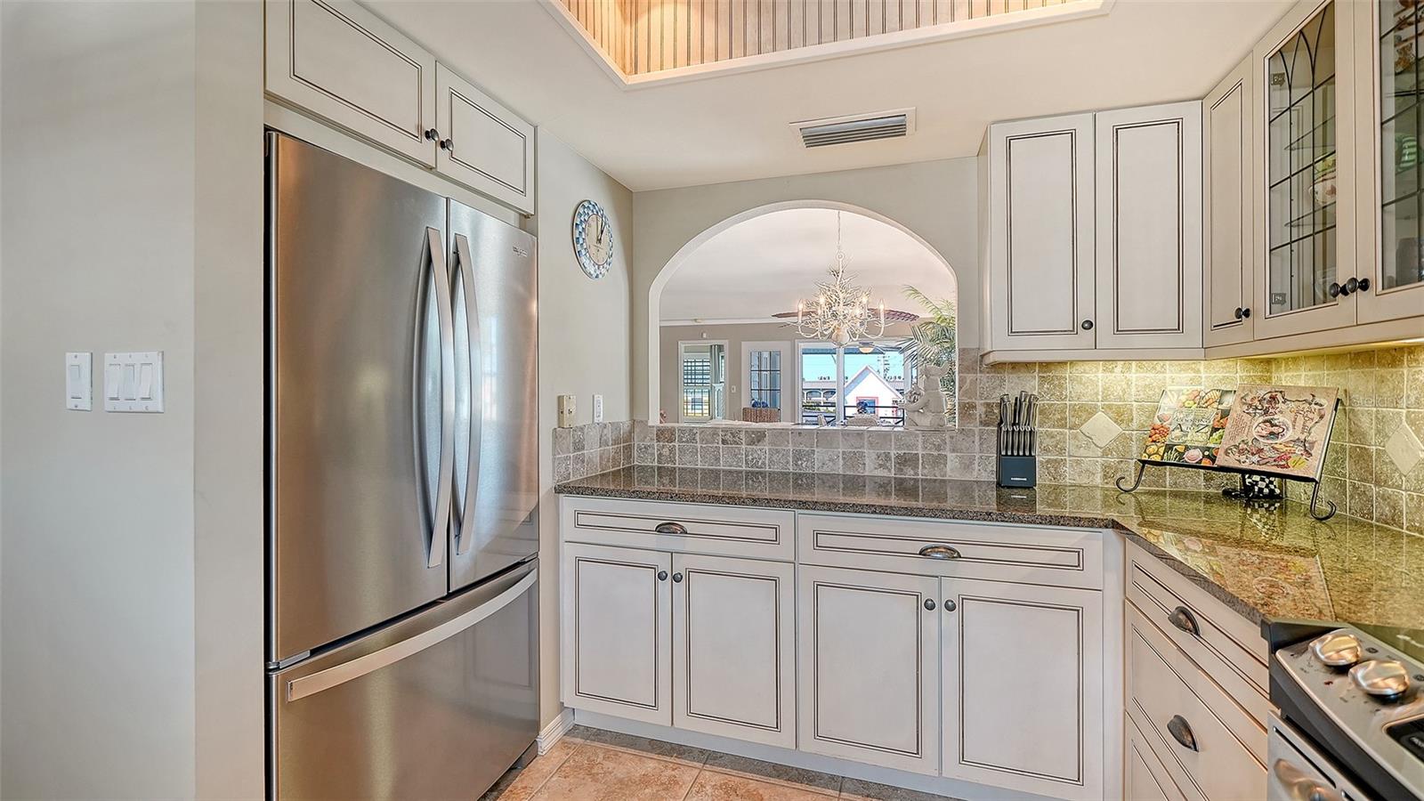 1564 STICKNEY POINT RD #303 — photo 26